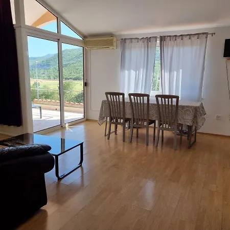 Apartman 2 *